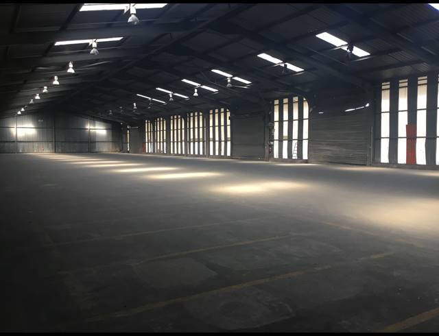 7,595M² WAREHOUSE FOR SALE IN WADEVILLE